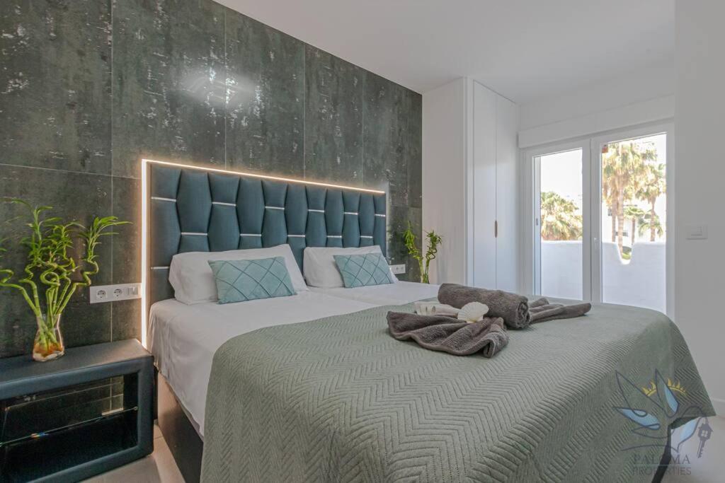 Puerto Marina Luxury 2Bdr Apartment With Sea View 베날마데나코스타 외부 사진